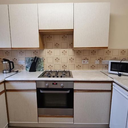 Faodail, 1 Bed Studio Apartment At Ravenscraig Castle And Park カーコーディ エクステリア 写真